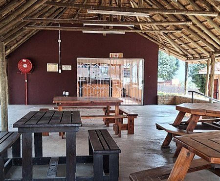 Lapa and tuckshop